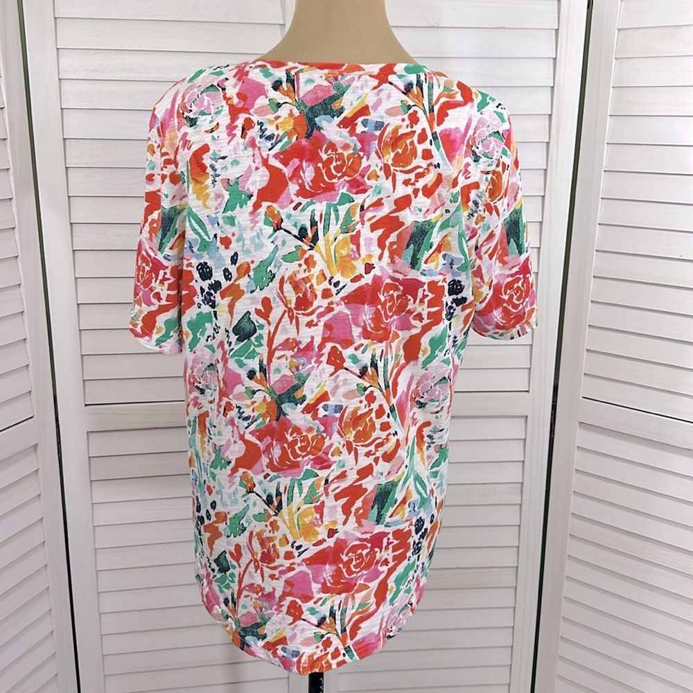 Chico's Abstract Notch Neck Tee Size 2 (12) LIKE NEW - Picture 7 of 14